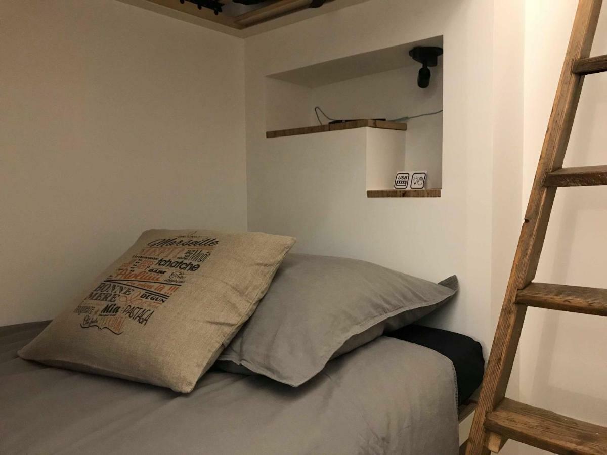 Le Penequet : L'Appartement Du Vieux Port ☺ Marselha Exterior foto